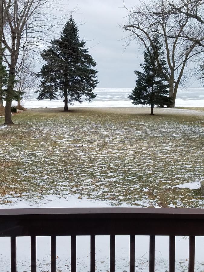 Cozy Cottage On Lake Winnebago フォンデュラク エクステリア 写真